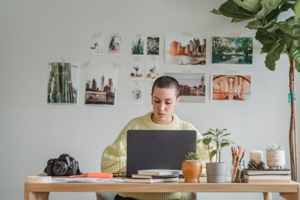 Effektivitet och balans mellan arbete och privatliv – Hemarbete ger flexibilitet och harmoni i vardagen